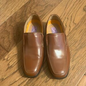 Boys dress shoes size 1